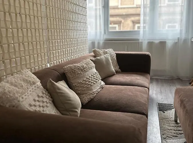 Elena Apartmán Linec